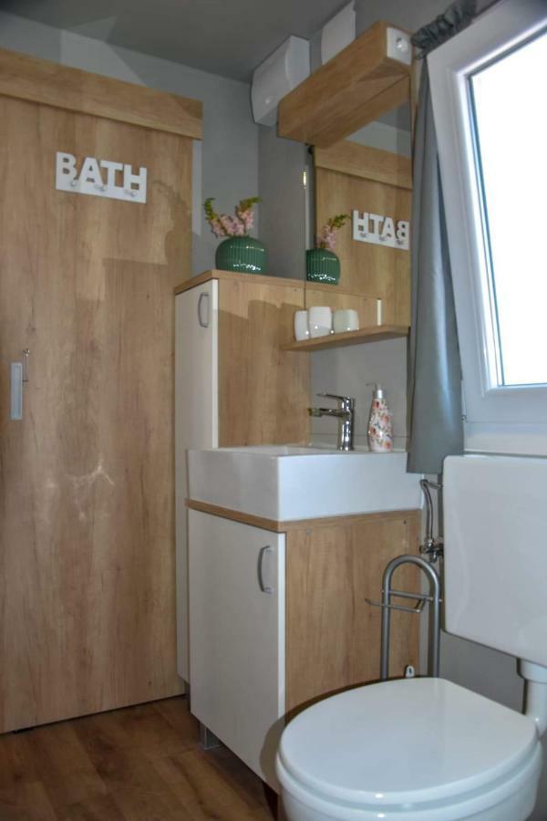 Mobile home Laura Tisno Esterno foto